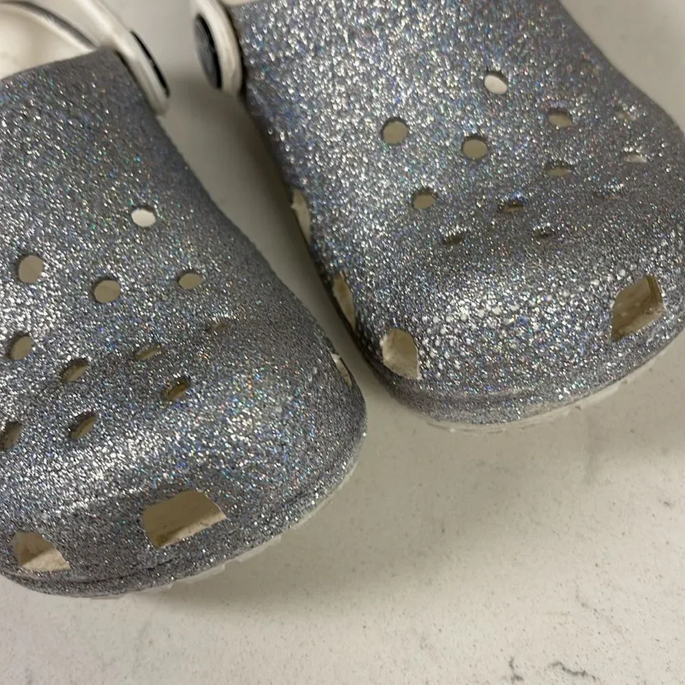 Crocs Classic Glitter Clog Little Gil’s Size 9 Silver